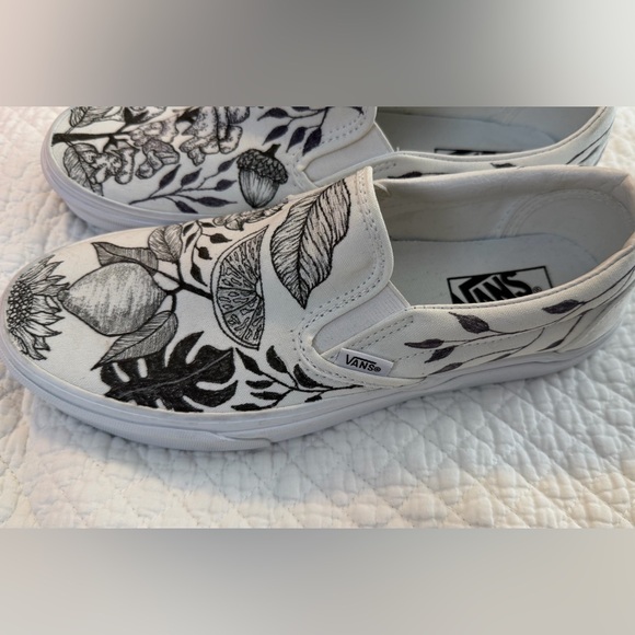 Vans Black/WhiteSlip-On, Custom Hand Drawn Design botanical theme, W Sz 9.5, M 8 - Picture 4 of 13